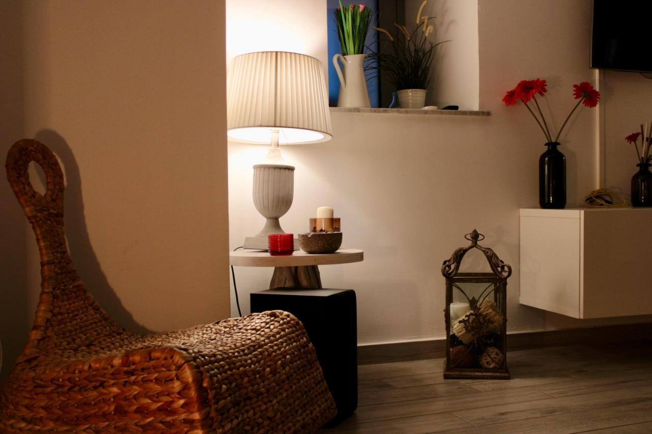 Vhome Exclusive Living Room Catania Bagian luar foto