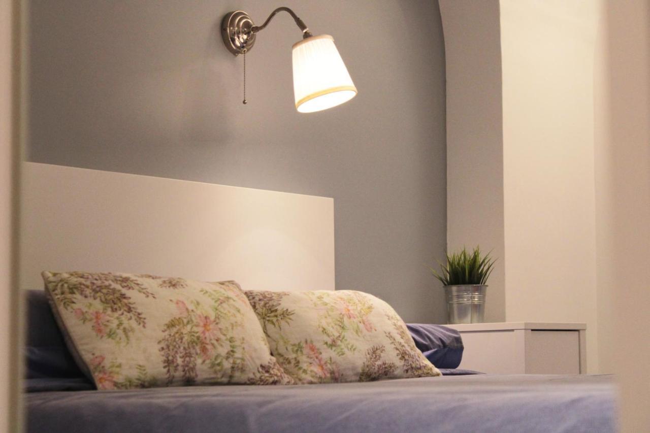 Vhome Exclusive Living Room Catania Bagian luar foto